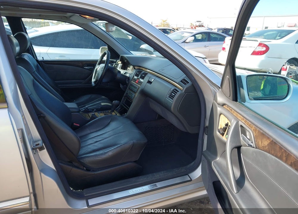 2000 MERCEDES-BENZ E 55 AMG VIN: WDBJF74J2YB069205