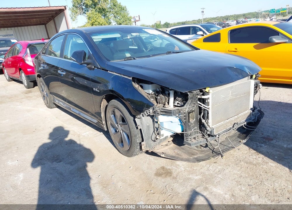 2017 HYUNDAI SONATA PLUG-IN HYBRID VIN: KMHE14L20HA066105