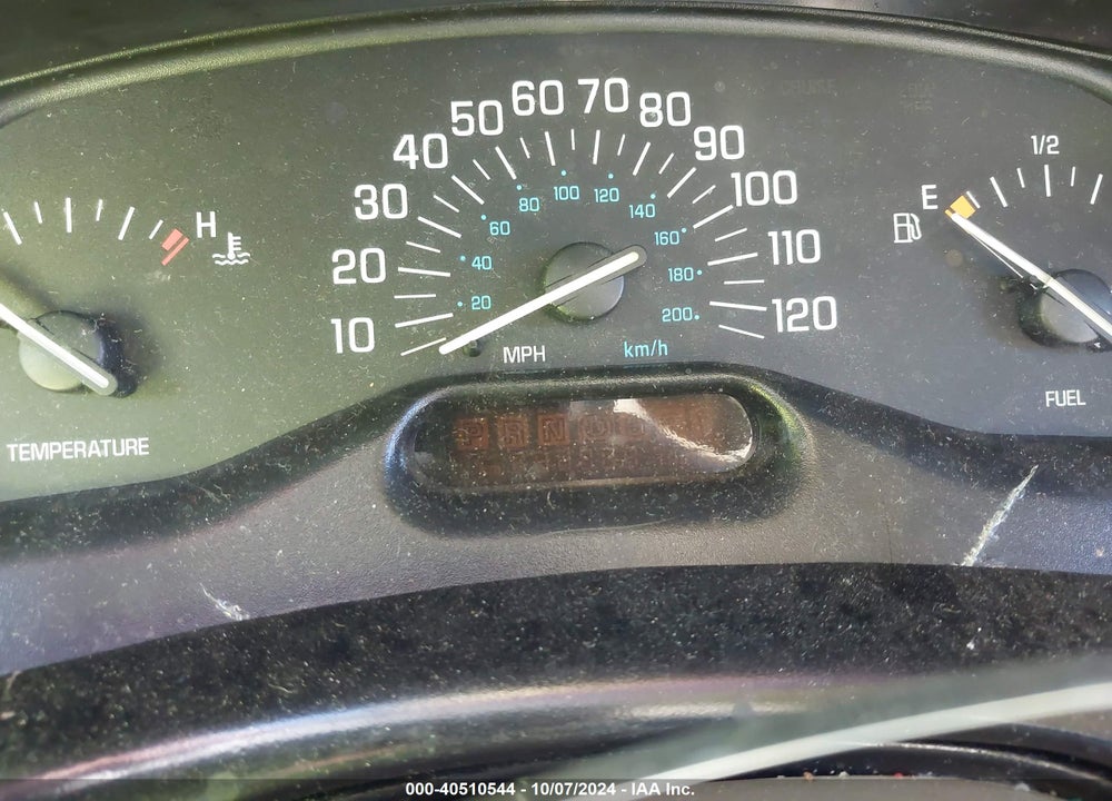 2001 BUICK CENTURY CUSTOM VIN: 2G4WS52J211335575
