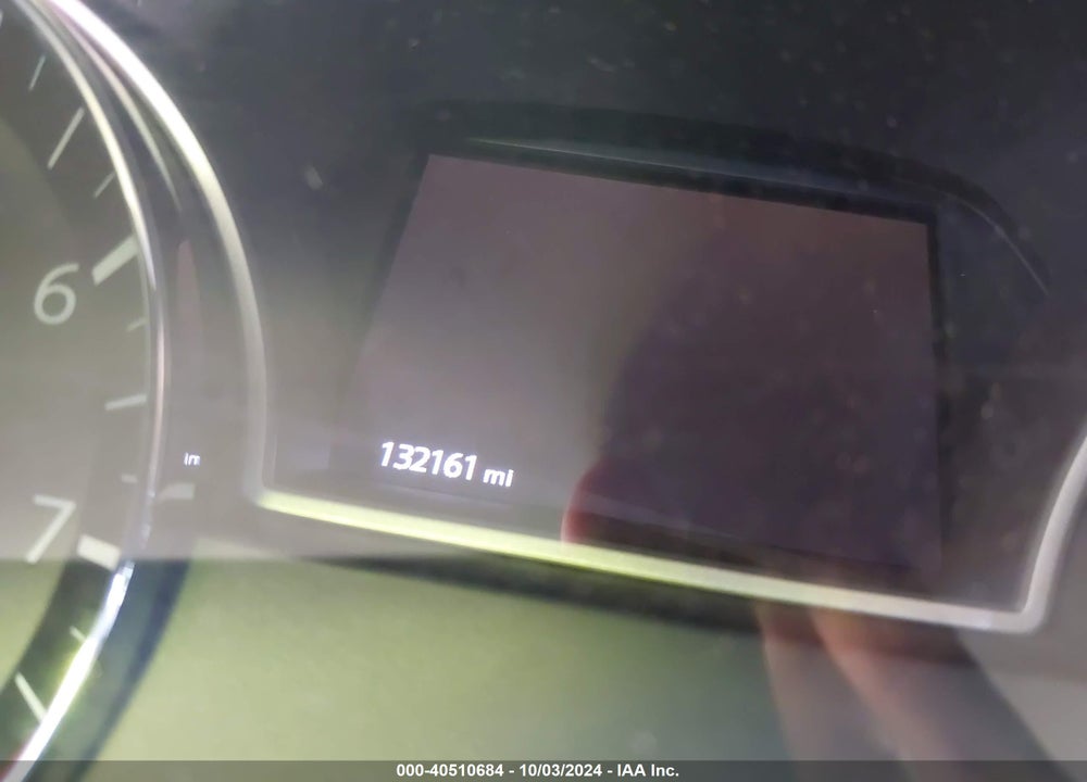 2018 NISSAN PATHFINDER SV VIN: 5N1DR2MM4JC633208