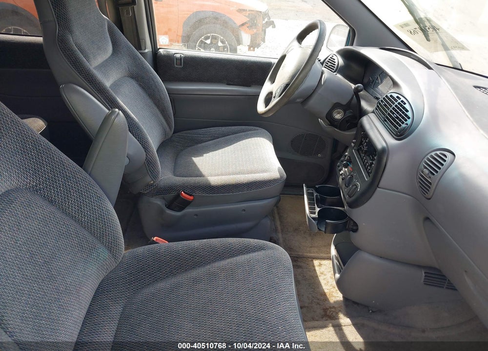 1996 DODGE GRAND CARAVAN SE VIN: 1B4GP44RXTB178160