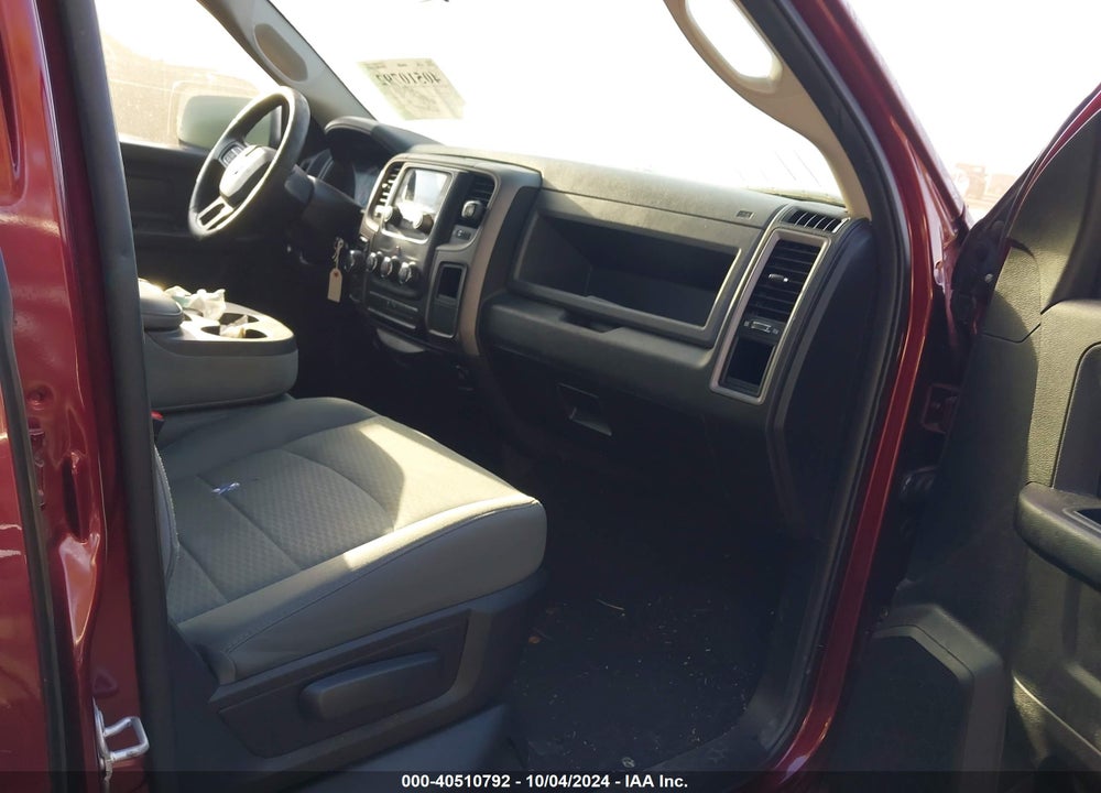 2017 RAM 1500 EXPRESS 4X4 6'4 BOX VIN: 1C6RR7FTXHS655944