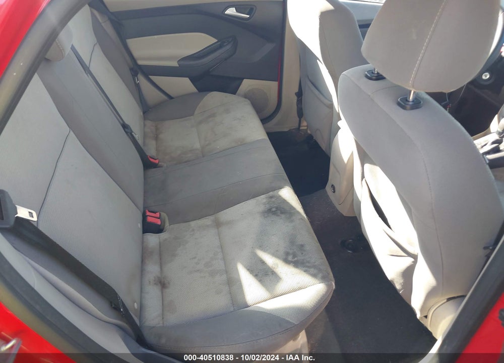 2014 FORD FOCUS SE VIN: 1FADP3F20EL266380