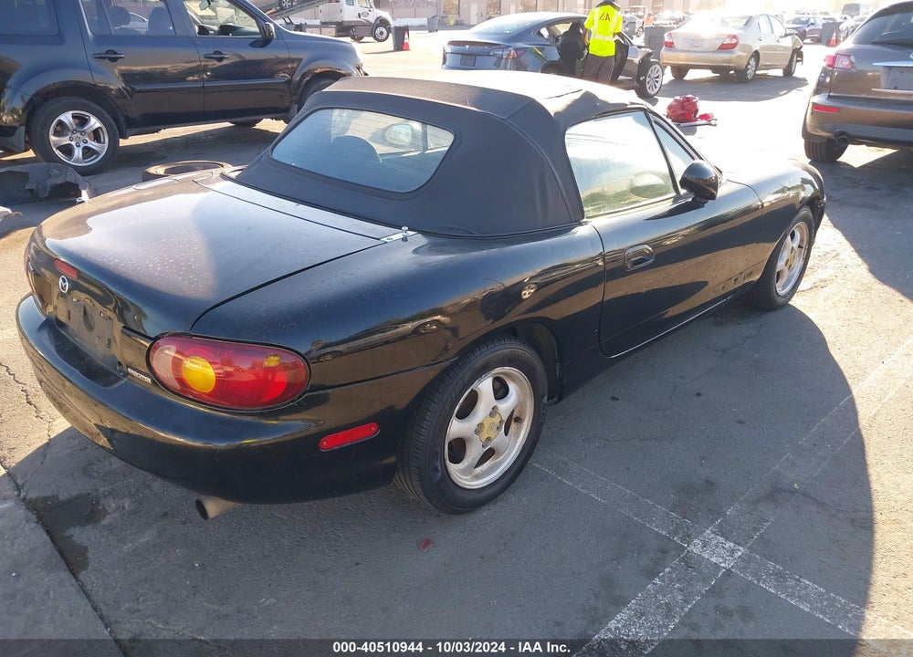 1999 MAZDA MX-5 MIATA LEATHER PKG/POPULAR EQUIPMENT PKG/SPORTS PKG/TOURING PKG VIN: JM1NB3538X0120577