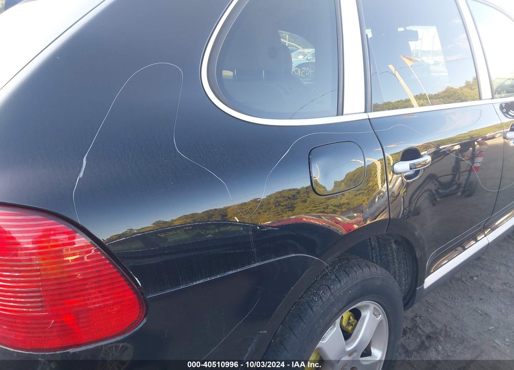 2004 PORSCHE CAYENNE S VIN: WP1AB29PX4LA75477