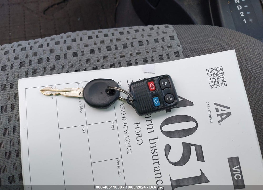 2007 FORD FOCUS S/SE/SES VIN: 1FAFP34N07W352702