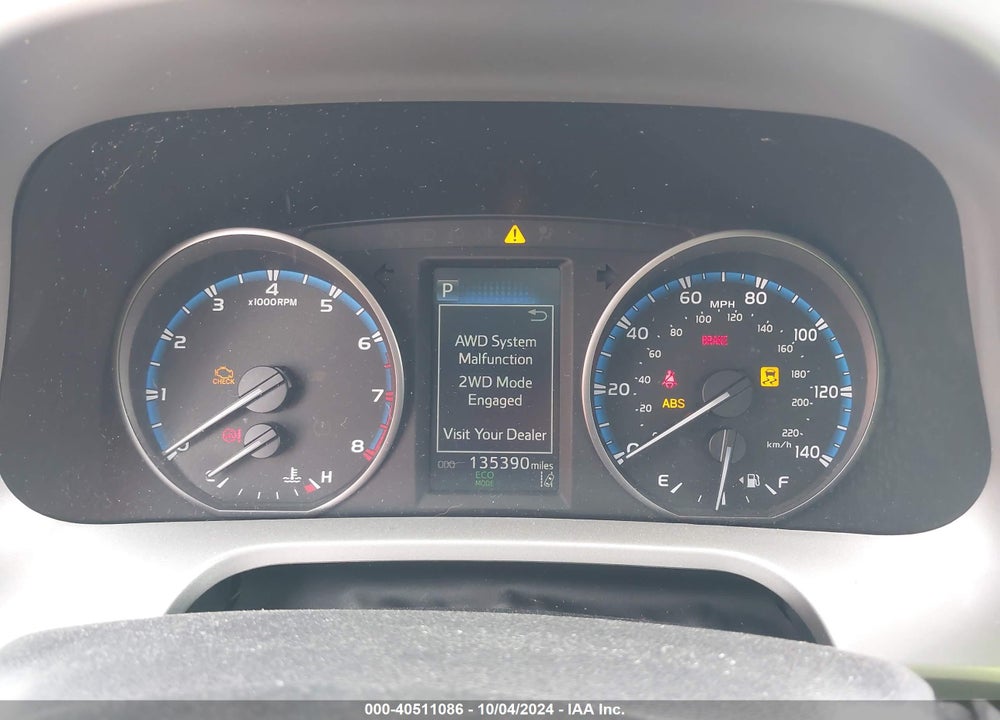 2017 TOYOTA RAV4 XLE VIN: 2T3RFREV9HW643128