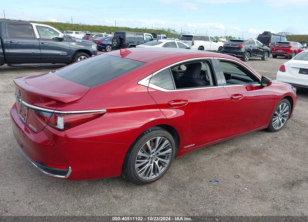 2019 LEXUS ES 300H VIN: JTHB21B15K2040370