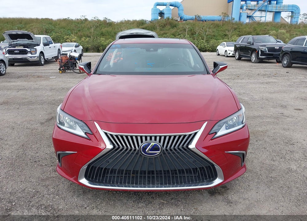 2019 LEXUS ES 300H VIN: JTHB21B15K2040370