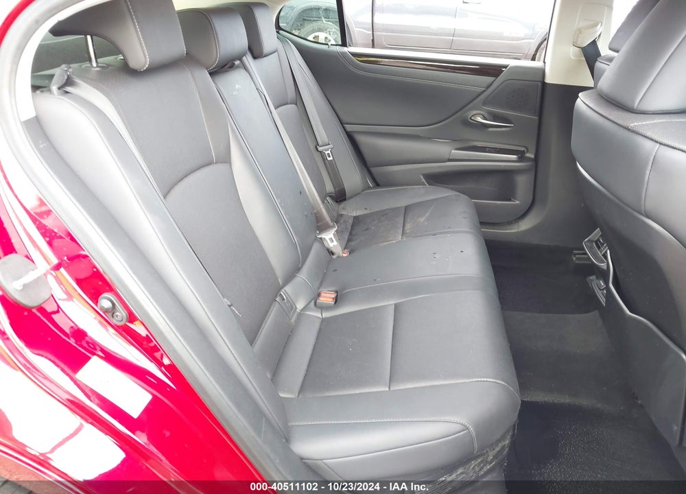 2019 LEXUS ES 300H VIN: JTHB21B15K2040370
