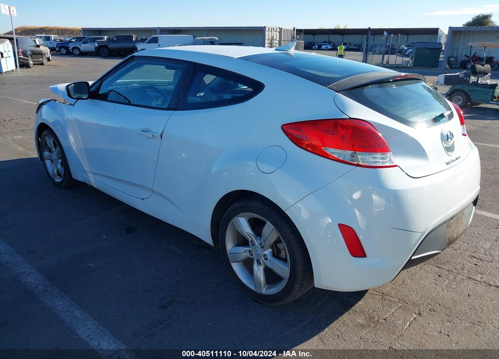 2013 HYUNDAI VELOSTER BASE W/GRAY VIN: KMHTC6AD8DU156998