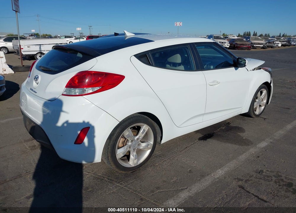 2013 HYUNDAI VELOSTER BASE W/GRAY VIN: KMHTC6AD8DU156998