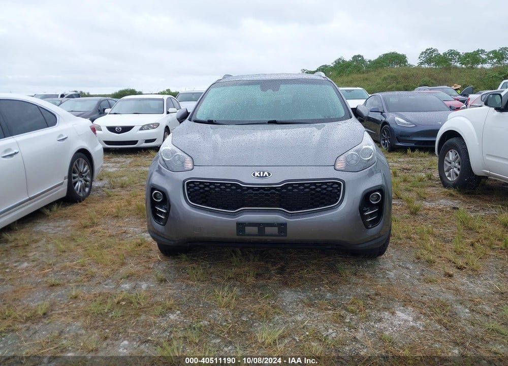 2018 KIA SPORTAGE LX VIN: KNDPMCAC5J7438745