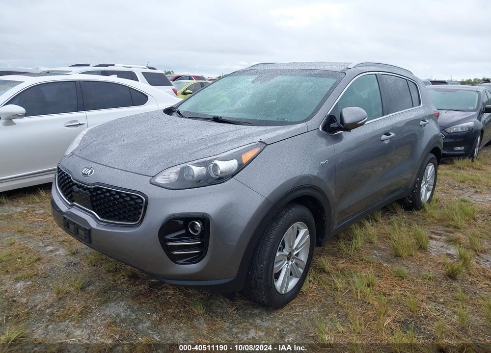 2018 KIA SPORTAGE LX VIN: KNDPMCAC5J7438745