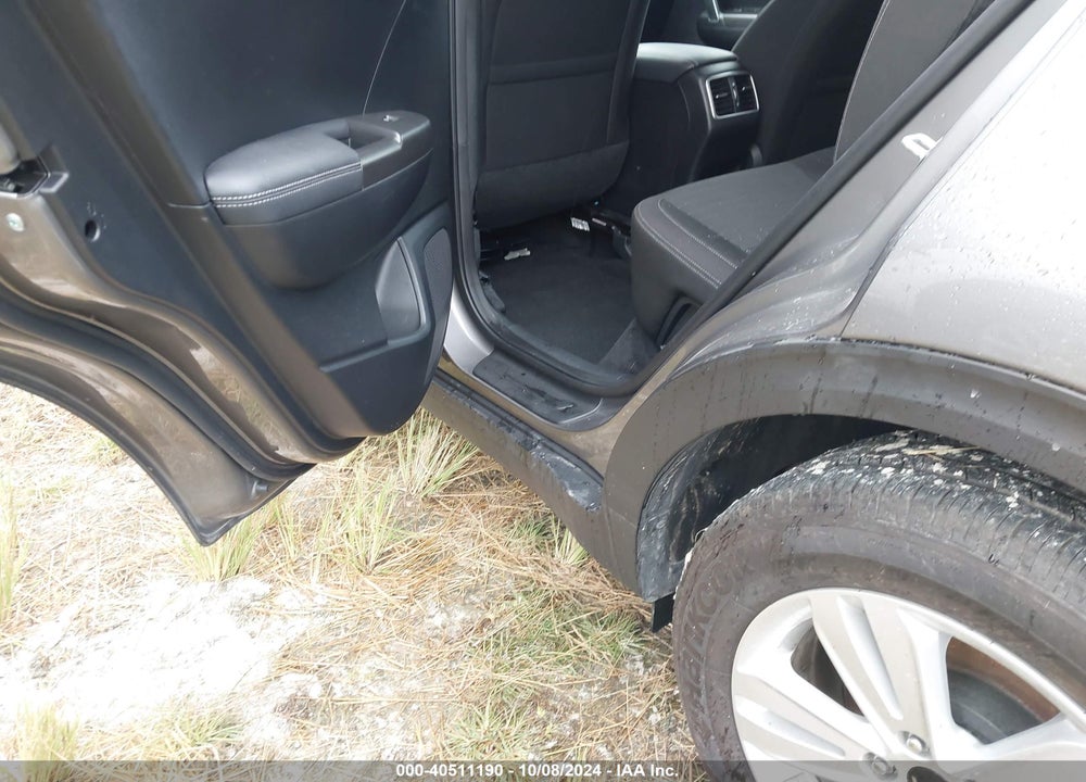 2018 KIA SPORTAGE LX VIN: KNDPMCAC5J7438745