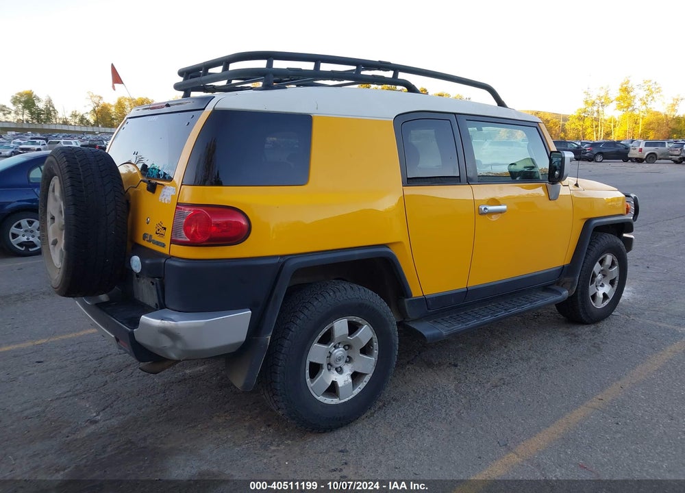 2008 TOYOTA FJ CRUISER VIN: JTEBU11F58K009293