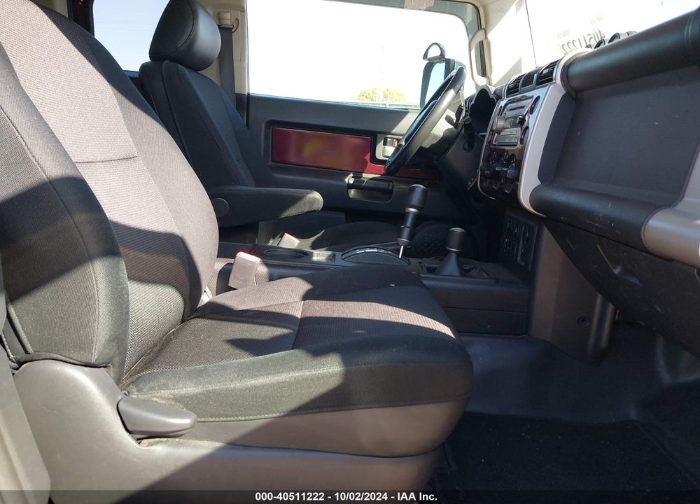 2007 TOYOTA FJ CRUISER VIN: JTEBU11F670090640