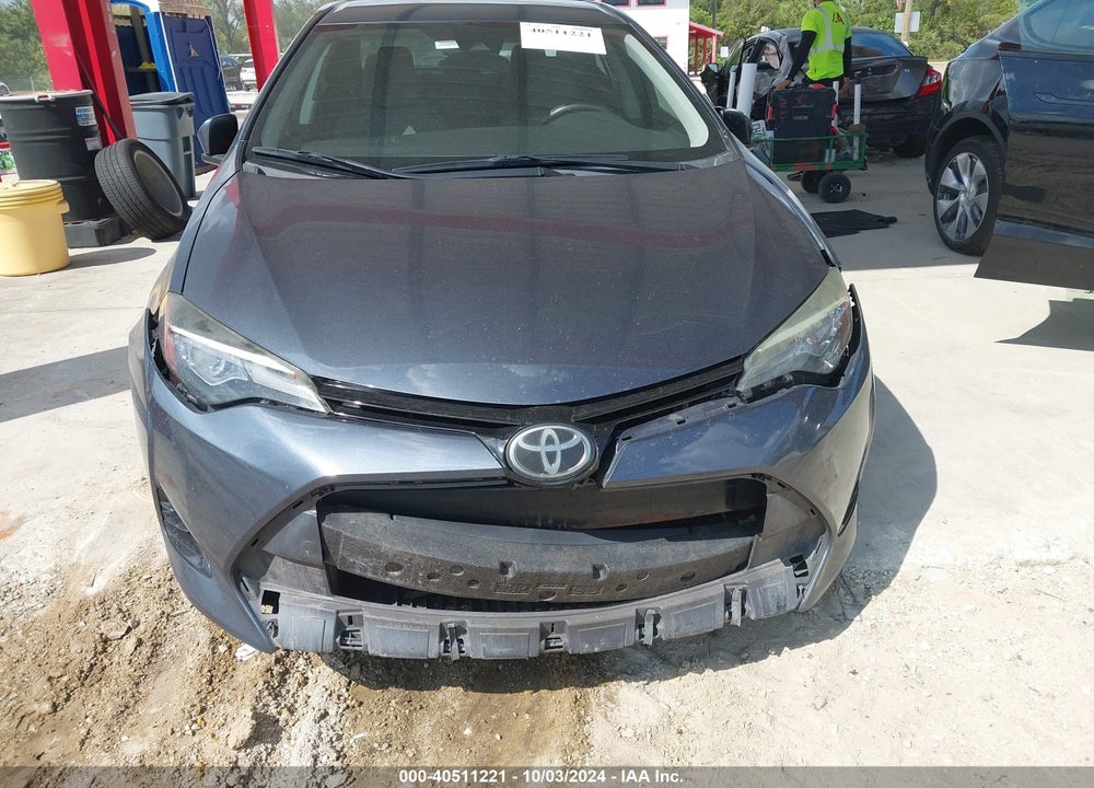 2018 TOYOTA COROLLA LE VIN: 2T1BURHE5JC978163