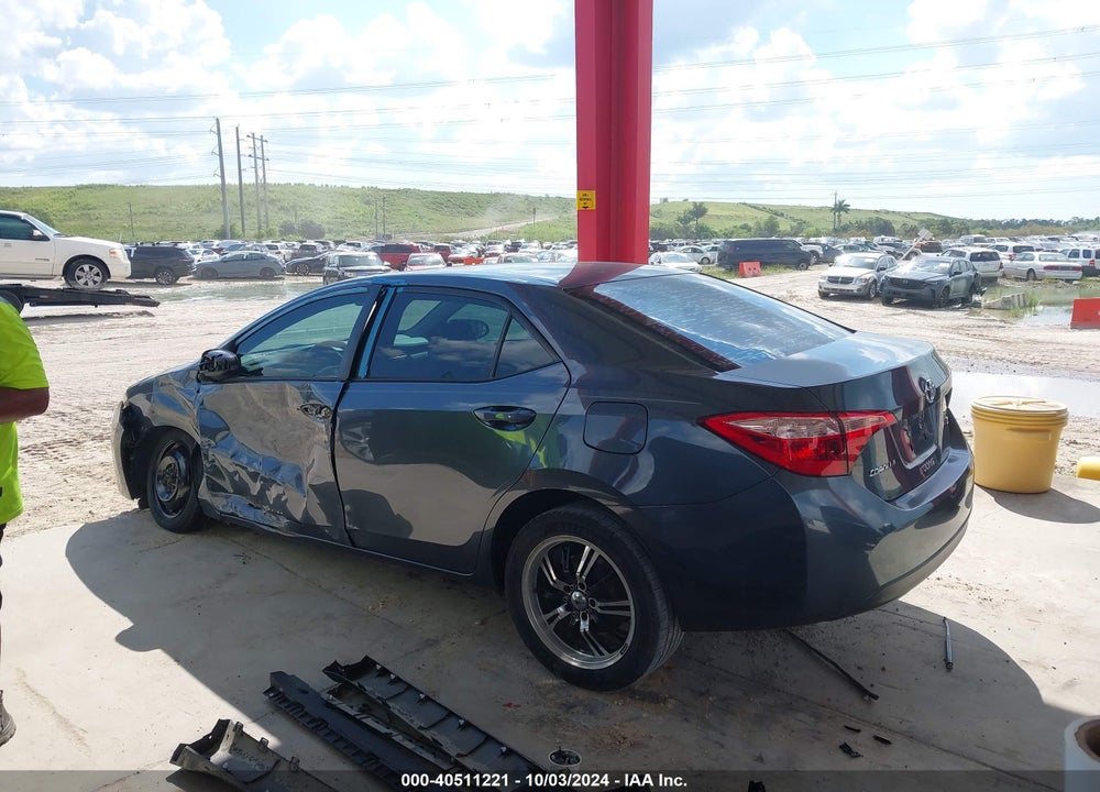 2018 TOYOTA COROLLA LE VIN: 2T1BURHE5JC978163