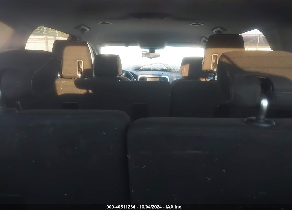 2018 GMC ACADIA SLE-1 VIN: 1GKKNKLA2JZ156200