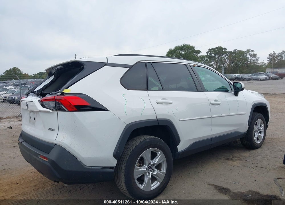 2019 TOYOTA RAV4 XLE VIN: 2T3W1RFV5KW045285