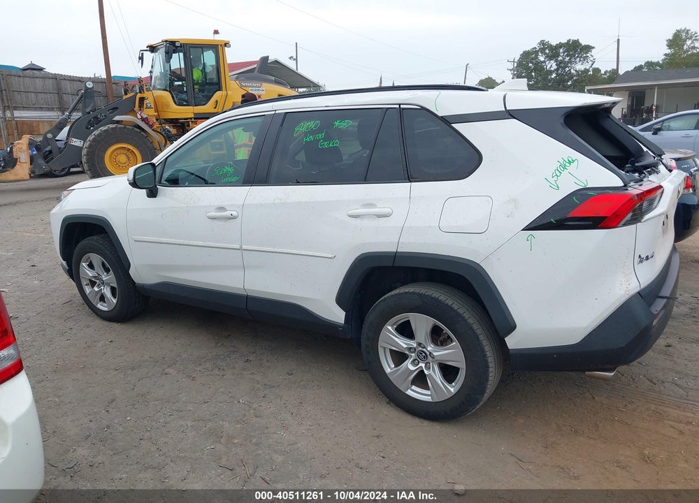 2019 TOYOTA RAV4 XLE VIN: 2T3W1RFV5KW045285