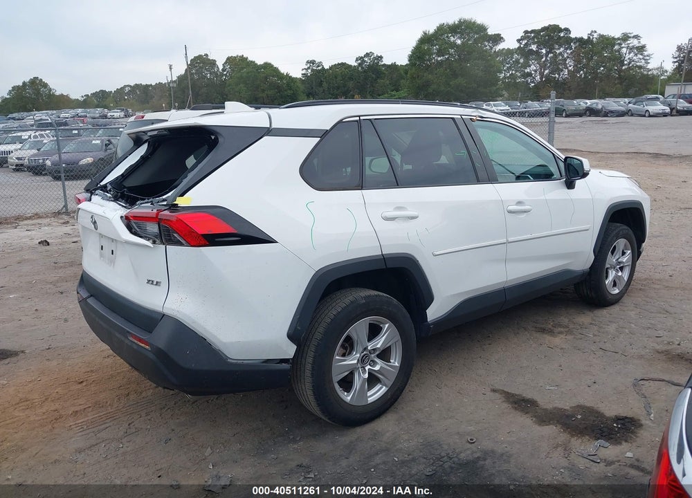 2019 TOYOTA RAV4 XLE VIN: 2T3W1RFV5KW045285