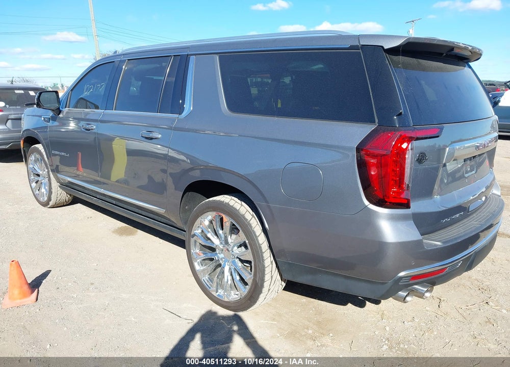 2021 GMC YUKON XL 4WD DENALI VIN: 1GKS2JKLXMR284937