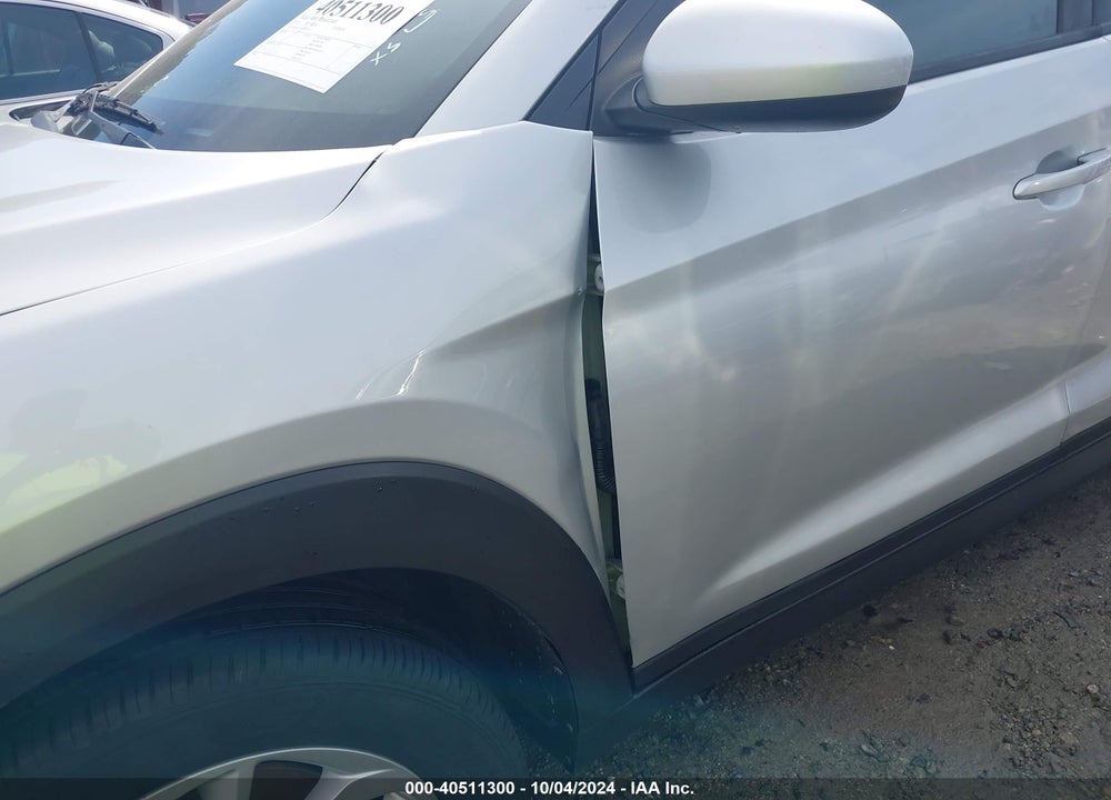 2016 HYUNDAI TUCSON SE VIN: KM8J23A48GU211365