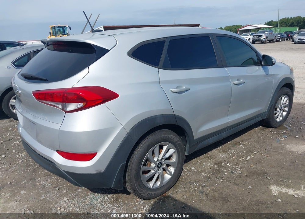 2016 HYUNDAI TUCSON SE VIN: KM8J23A48GU211365