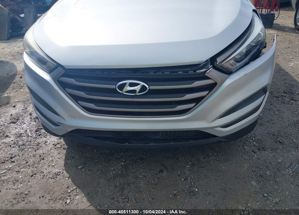 2016 HYUNDAI TUCSON SE VIN: KM8J23A48GU211365