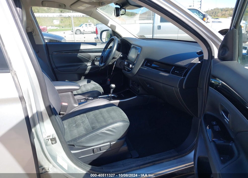 2020 MITSUBISHI OUTLANDER VIN: JA4AZ3A34LZ047210