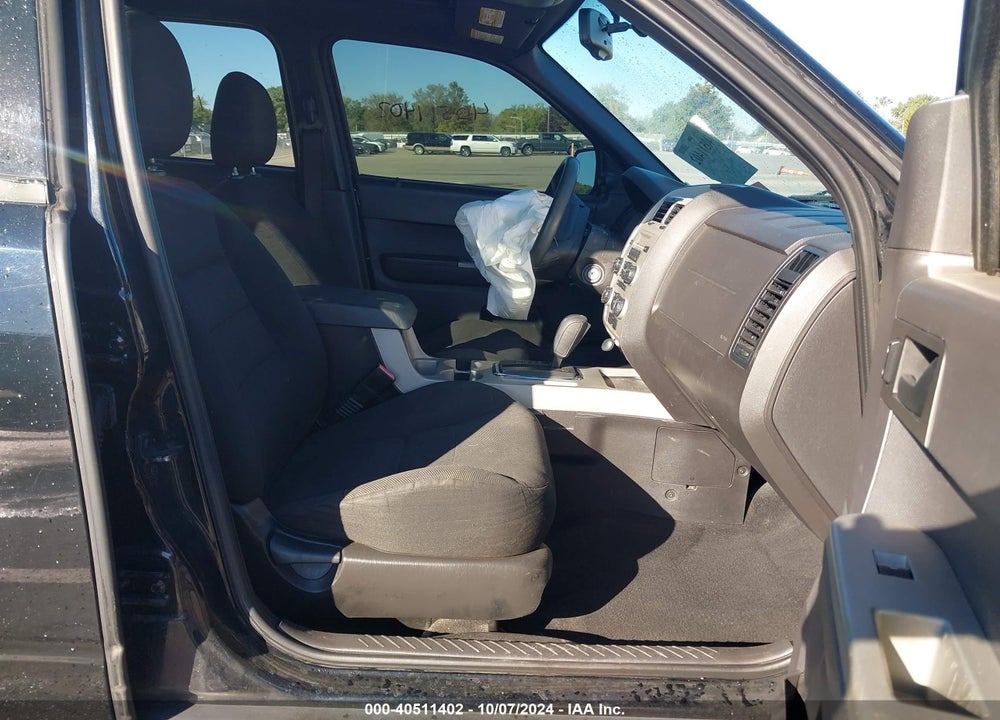 2008 FORD ESCAPE XLT VIN: 1FMCU93Z48KE01398