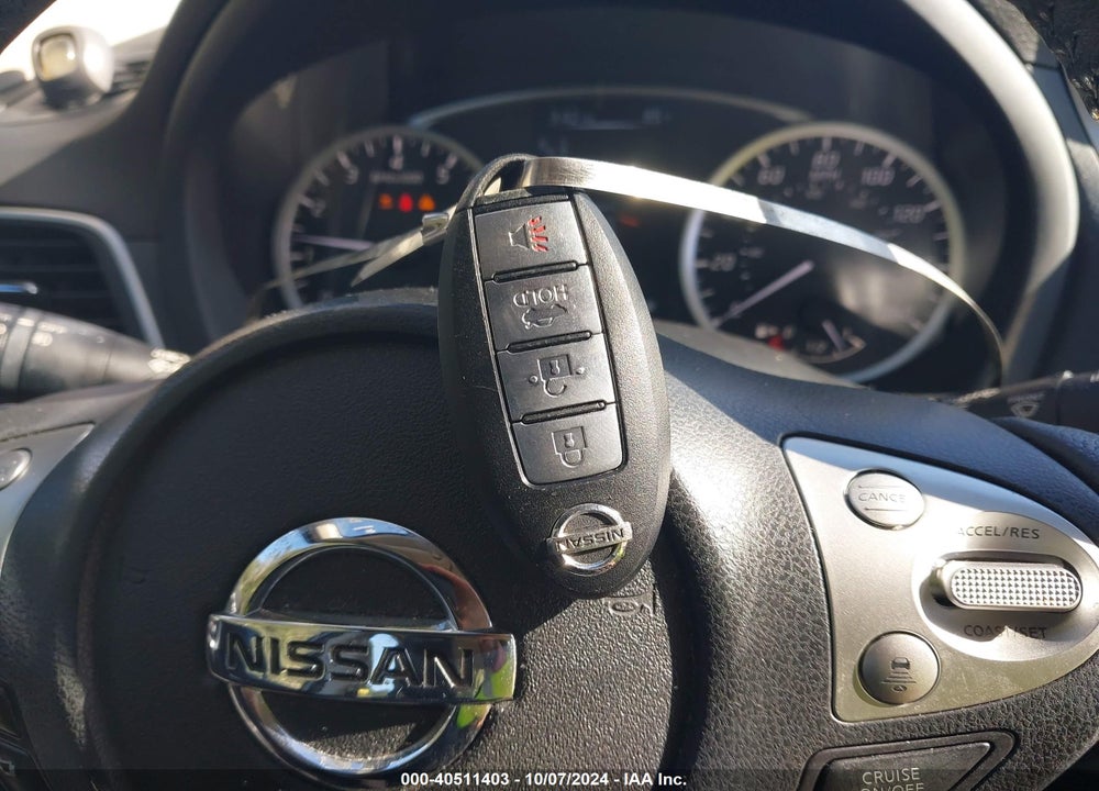 2017 NISSAN SENTRA SR VIN: 3N1AB7AP1HY261239