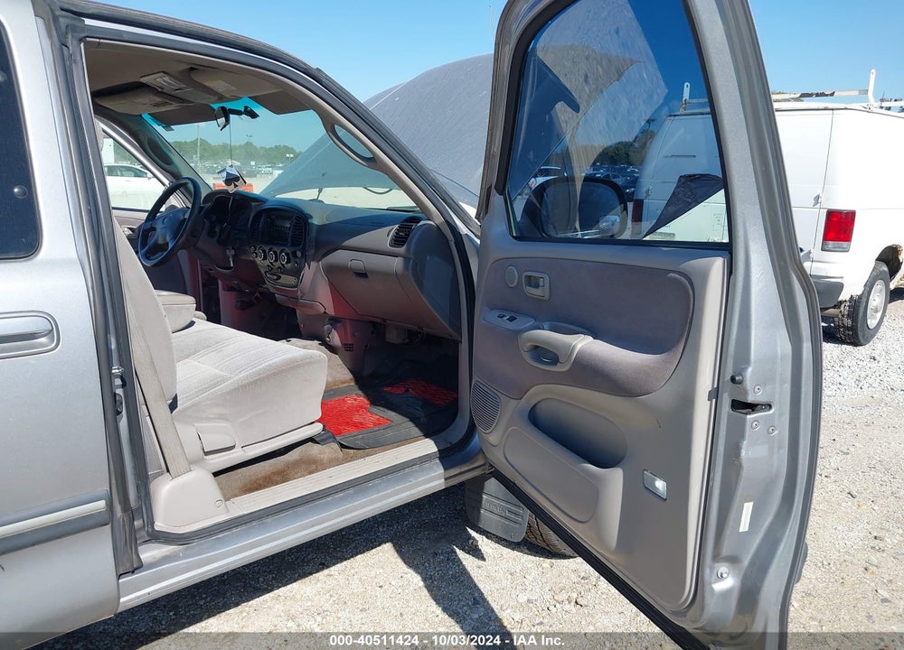 2002 TOYOTA TUNDRA SR5 V8 VIN: 5TBBT44122S308824