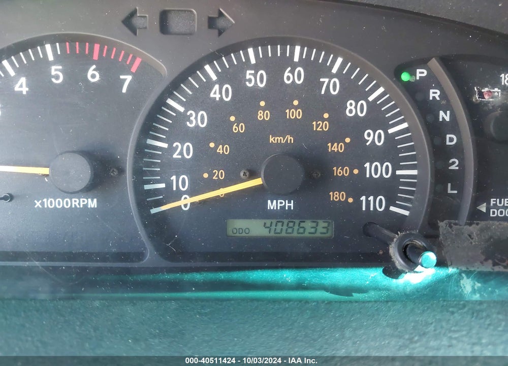 2002 TOYOTA TUNDRA SR5 V8 VIN: 5TBBT44122S308824