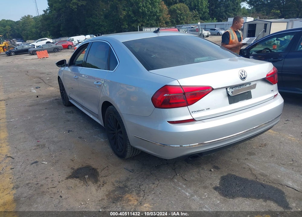 2016 VOLKSWAGEN PASSAT 1.8T SE VIN: 1VWBT7A32GC056917