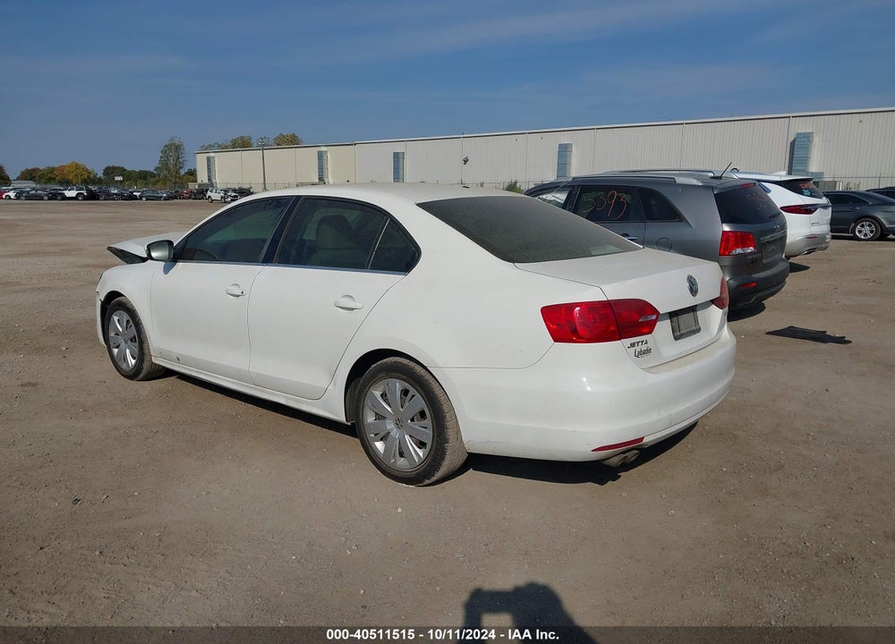 2013 VOLKSWAGEN JETTA 2.5L SE VIN: 3VWDX7AJ6DM443282