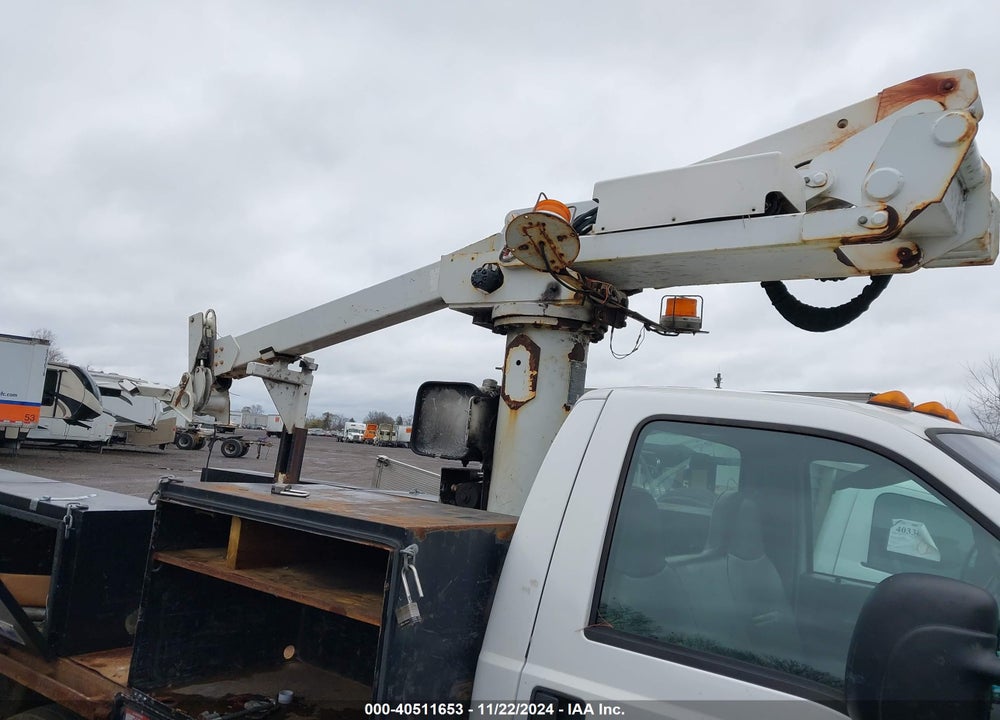 2002 FORD F-550 CHASSIS VIN: 1FDAF57F52ED14349