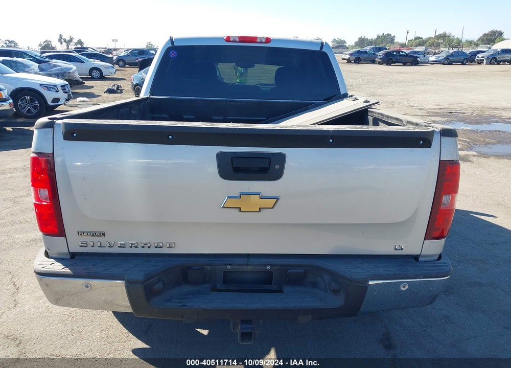 2011 CHEVROLET SILVERADO 1500 LT VIN: 3GCPCSE04BG207385