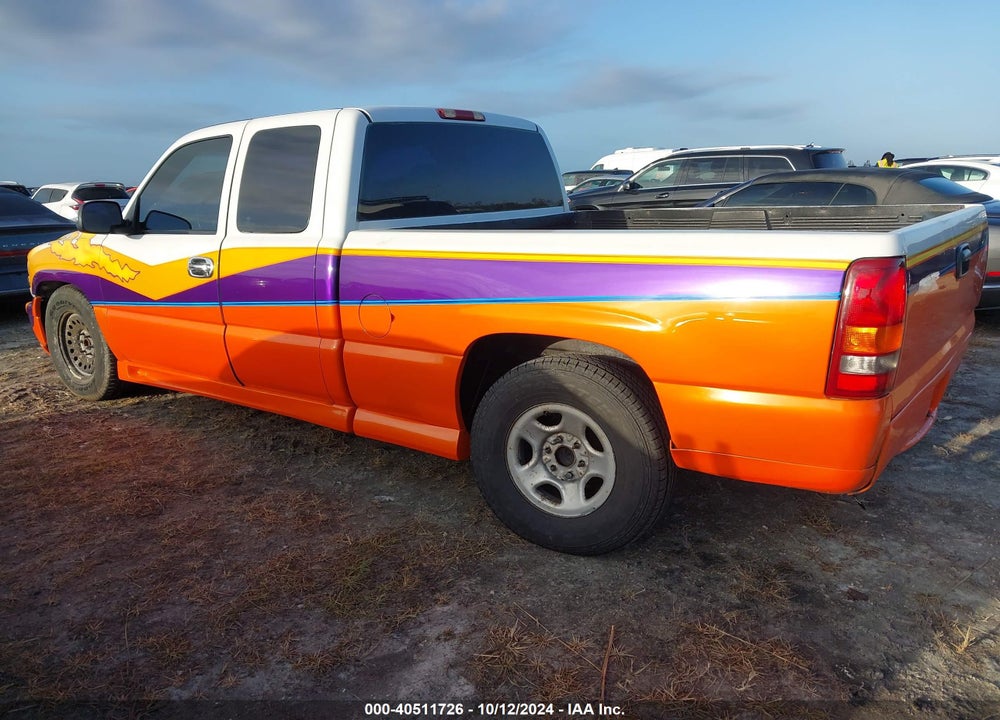 2001 CHEVROLET SILVERADO 1500 LS VIN: 2GCEC19V211321528