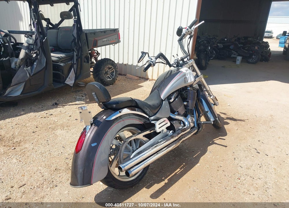 2006 VICTORY MOTORCYCLES KINGPIN CALIFORNIA VIN: 5VPCB26L163001526