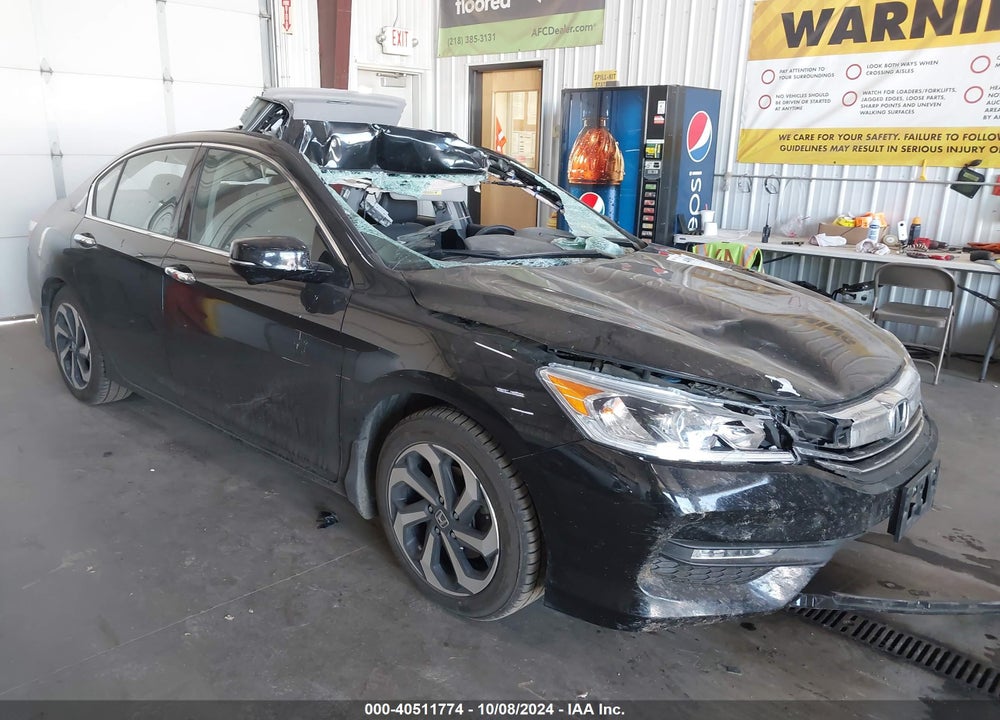 2017 HONDA ACCORD EX-L V6 VIN: 1HGCR3F8XHA041468
