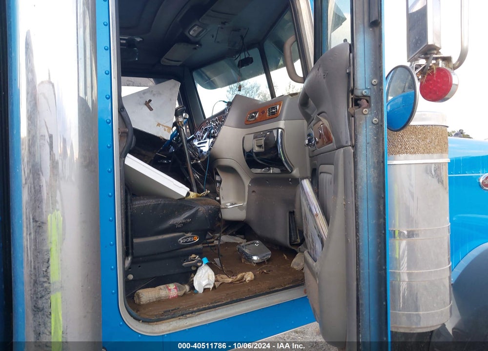 2006 PETERBILT 379 VIN: 1XP5DB9X16D879305