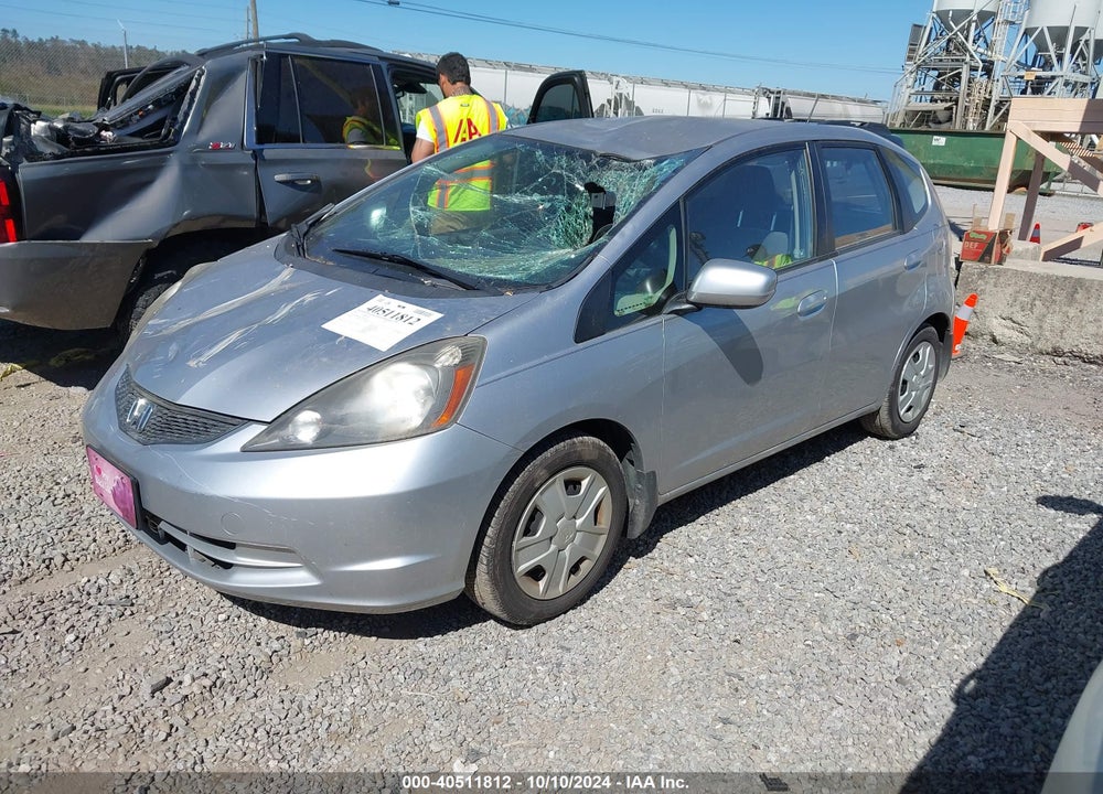 2013 HONDA FIT VIN: JHMGE8H31DC044928