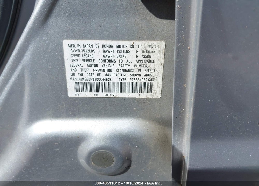 2013 HONDA FIT VIN: JHMGE8H31DC044928