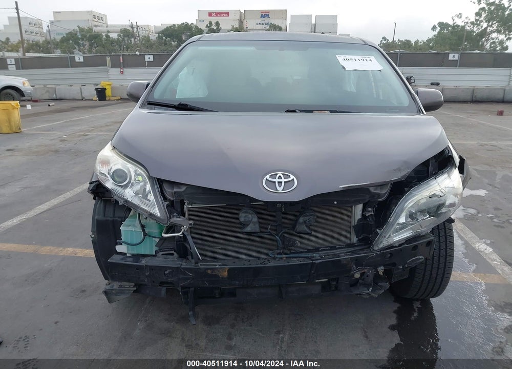 2015 TOYOTA SIENNA LE 8 PASSENGER VIN: 5TDKK3DCXFS577374