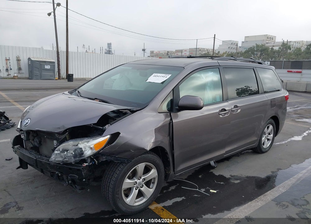 2015 TOYOTA SIENNA LE 8 PASSENGER VIN: 5TDKK3DCXFS577374