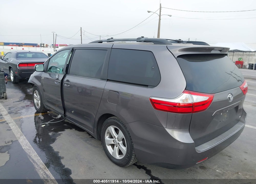 2015 TOYOTA SIENNA LE 8 PASSENGER VIN: 5TDKK3DCXFS577374