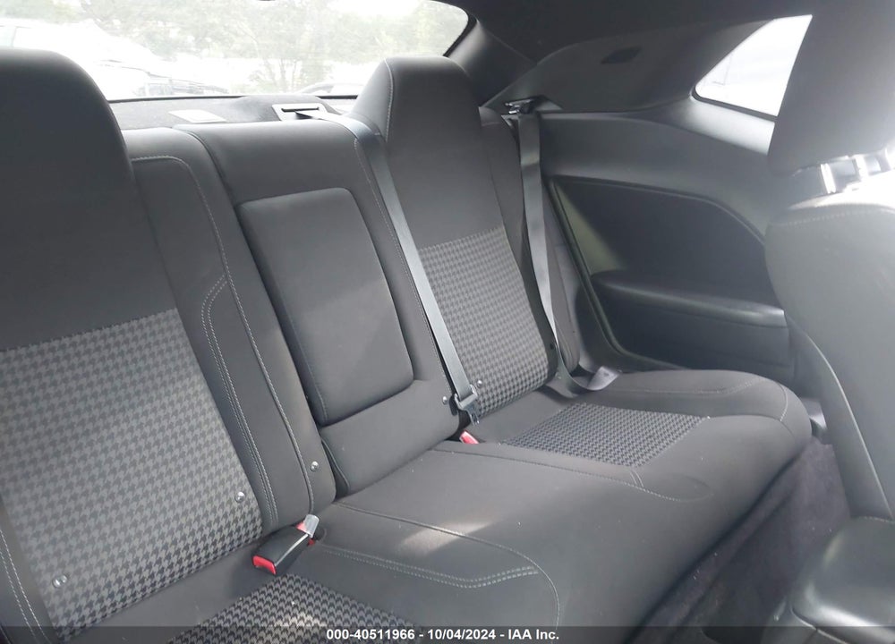 2017 DODGE CHALLENGER SXT VIN: 2C3CDZAG1HH658634